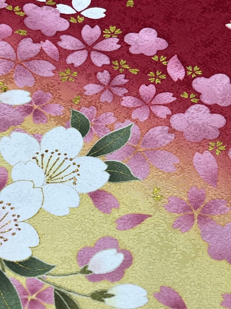 振り袖　フルセット　長襦袢付　成人式　赤　桜　結婚式　金彩加工　854