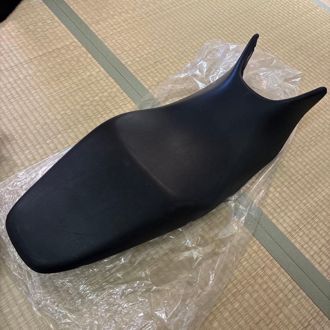 村*田様 ホーネット250純正シート