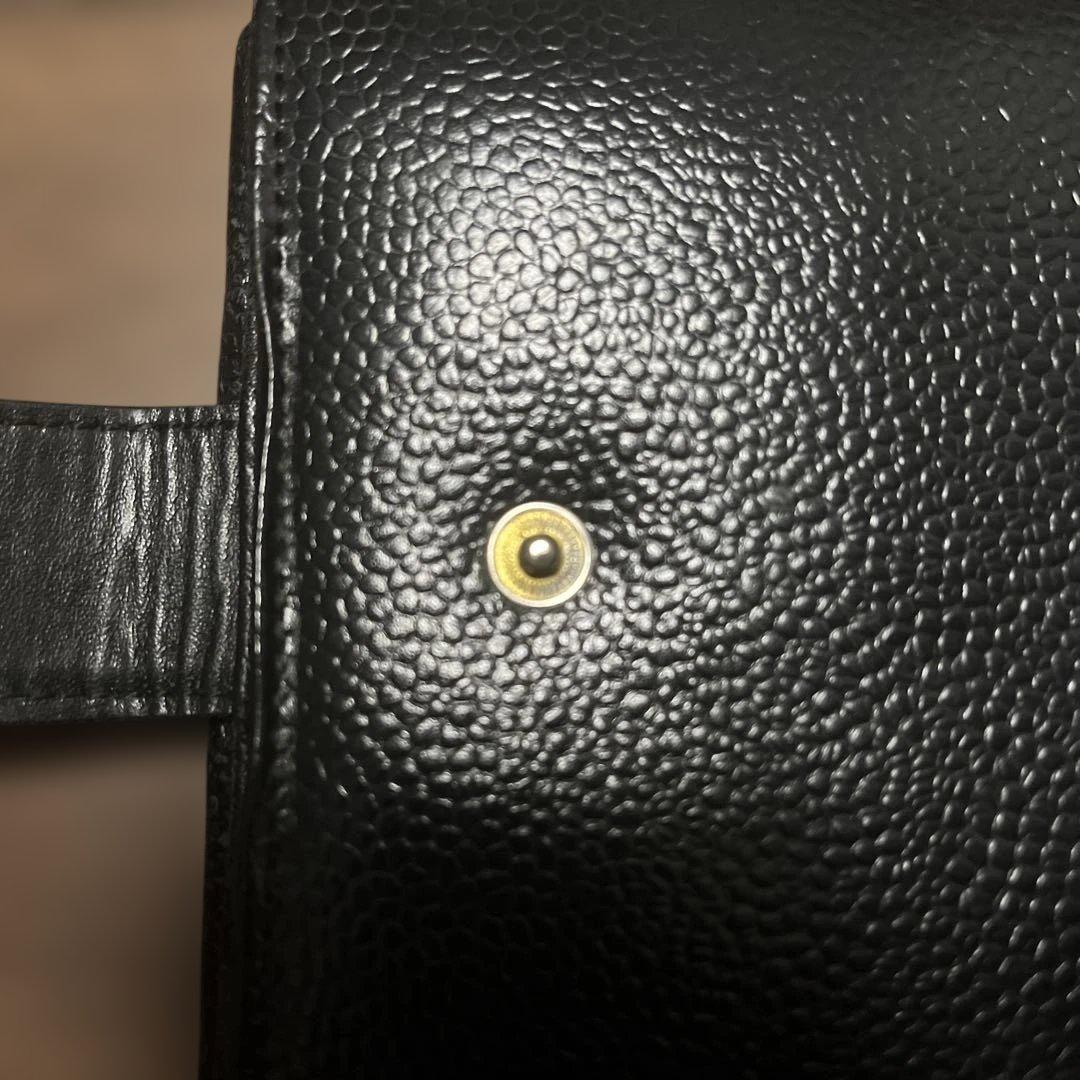 CHANEL シャネル キャビアスキン Ｗホック 二つ折り 財布 黒　デカココ