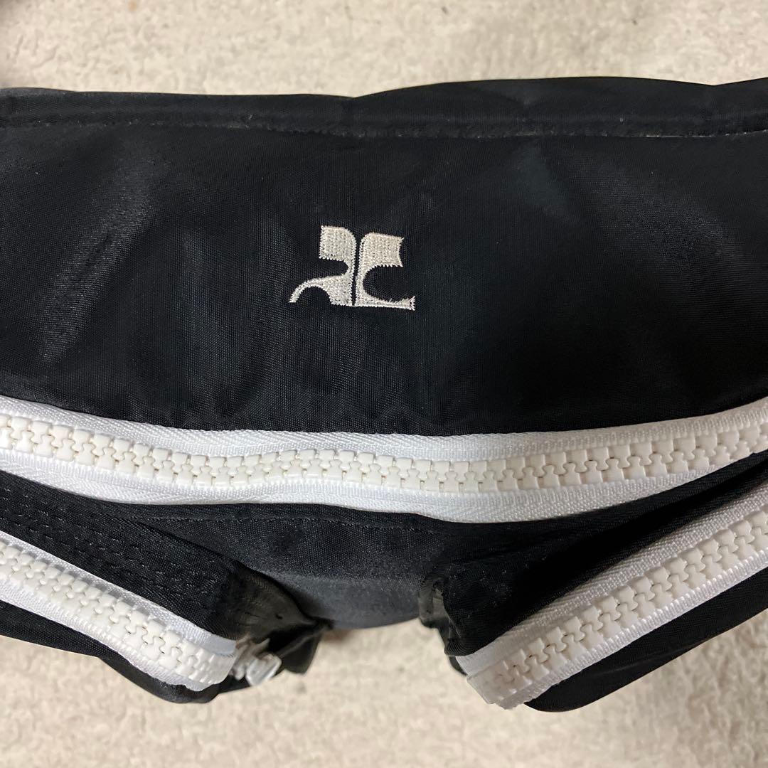 美品　クレージュ　ロゴ　ボディバッグ　ウエストポーチ　ナイロン　ブラックホワイト