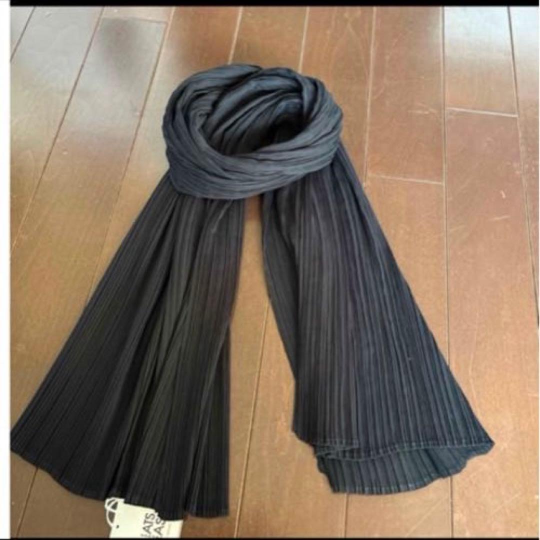 PLEATS PLEASE BASIC MADAME-T 黒SMALL