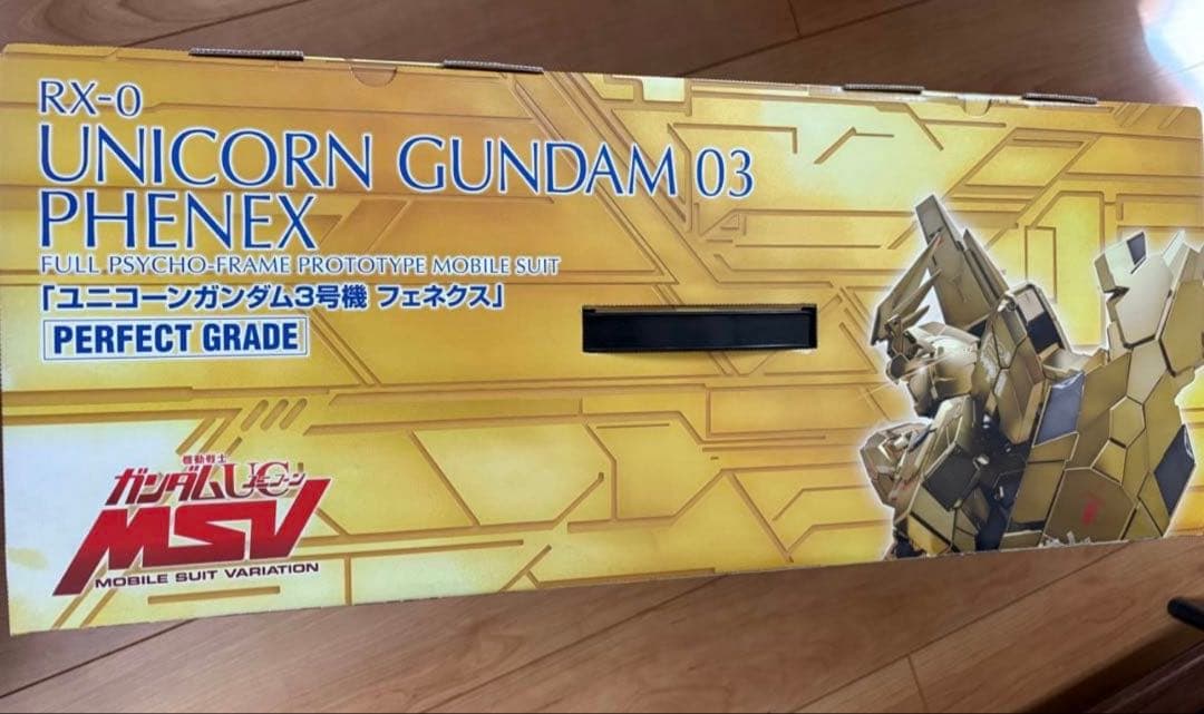 PG 1 / 60 ユニコーンガンダム3号機 フェネクス
