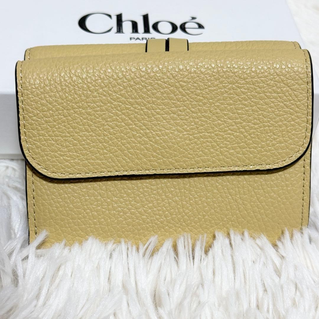 【未使用】Chloe アルファベット　三つ折り財布　イエロー