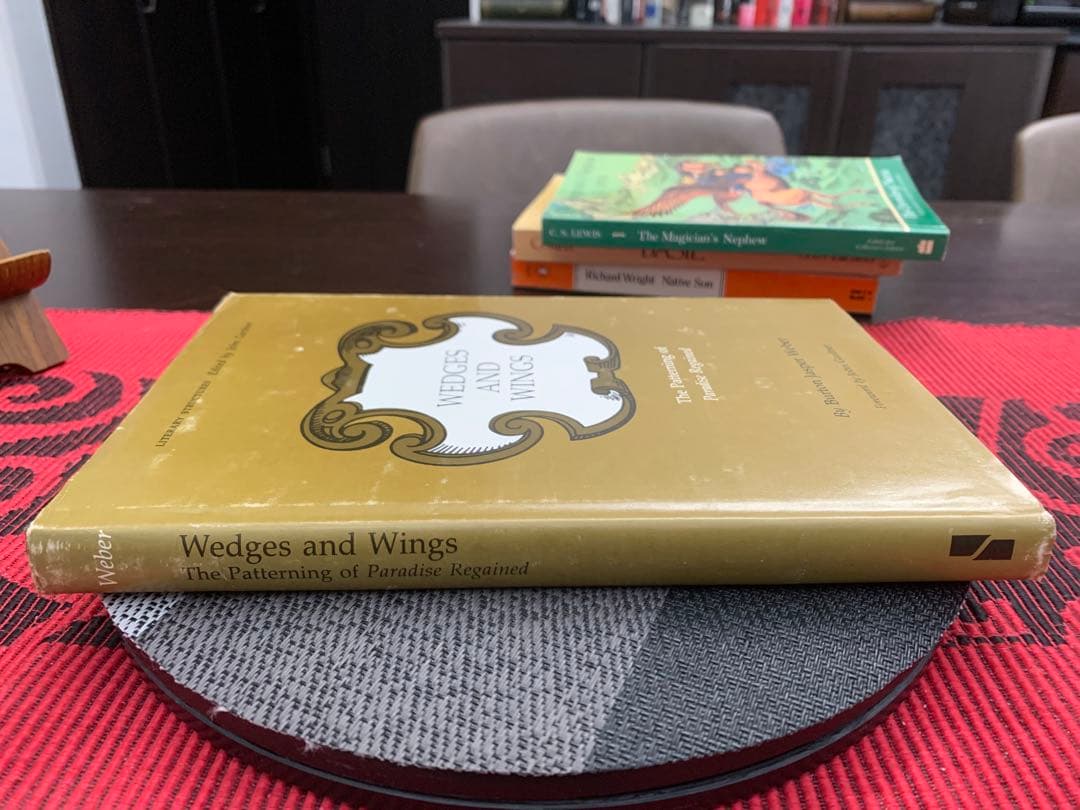 希少　Wedges and Wings: The Patterning of…
