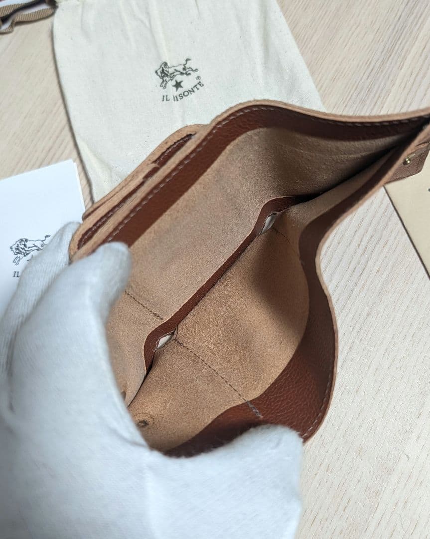 美品　ILBISONTE　イルビゾンテ　三つ折り財布