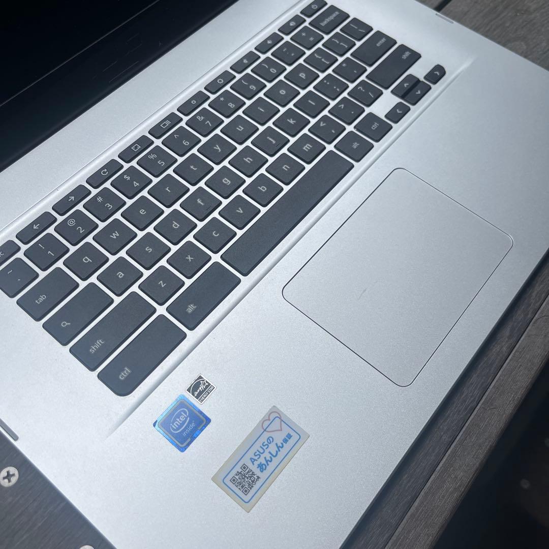 ASUS Chromebook シルバー