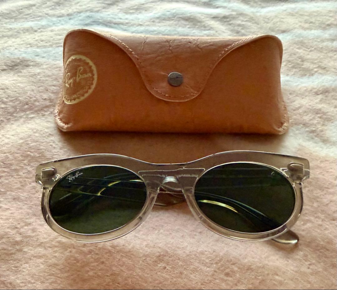レイバンのサングラス　RB2242 wayfarer oval 1383/31