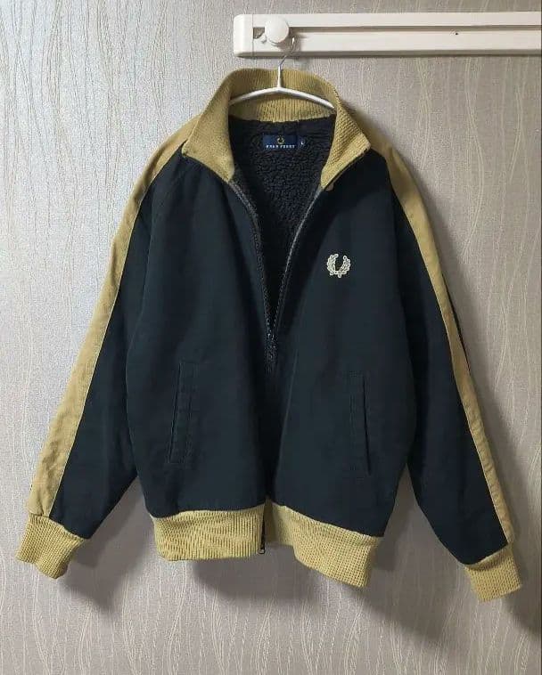 FRED PERRY ジップアップ ブルゾン ブラック/ベージュ