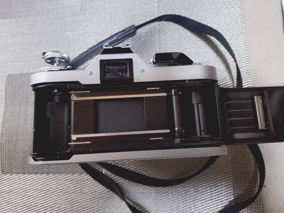 希少【Canon AV1 フィルムカメラ】