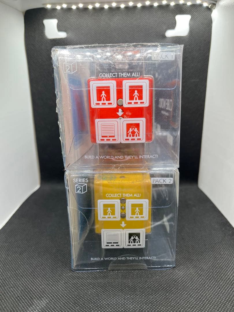 CUBE WORLD キューブワールド　バンダイ　たまごっち