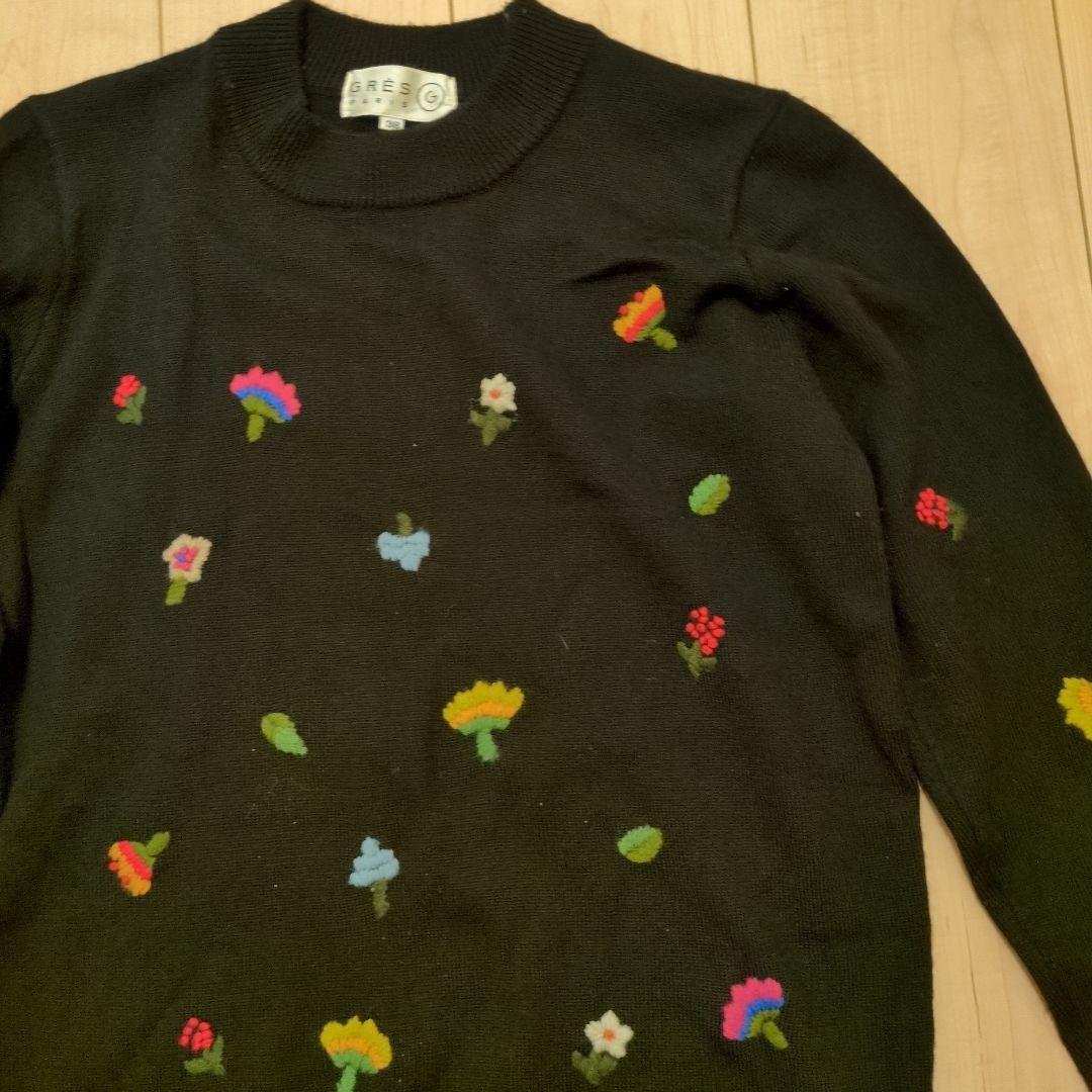 『グレ』花柄刺繍ニットセットアップ（カーディガン＋ワンピース）レディース38（M