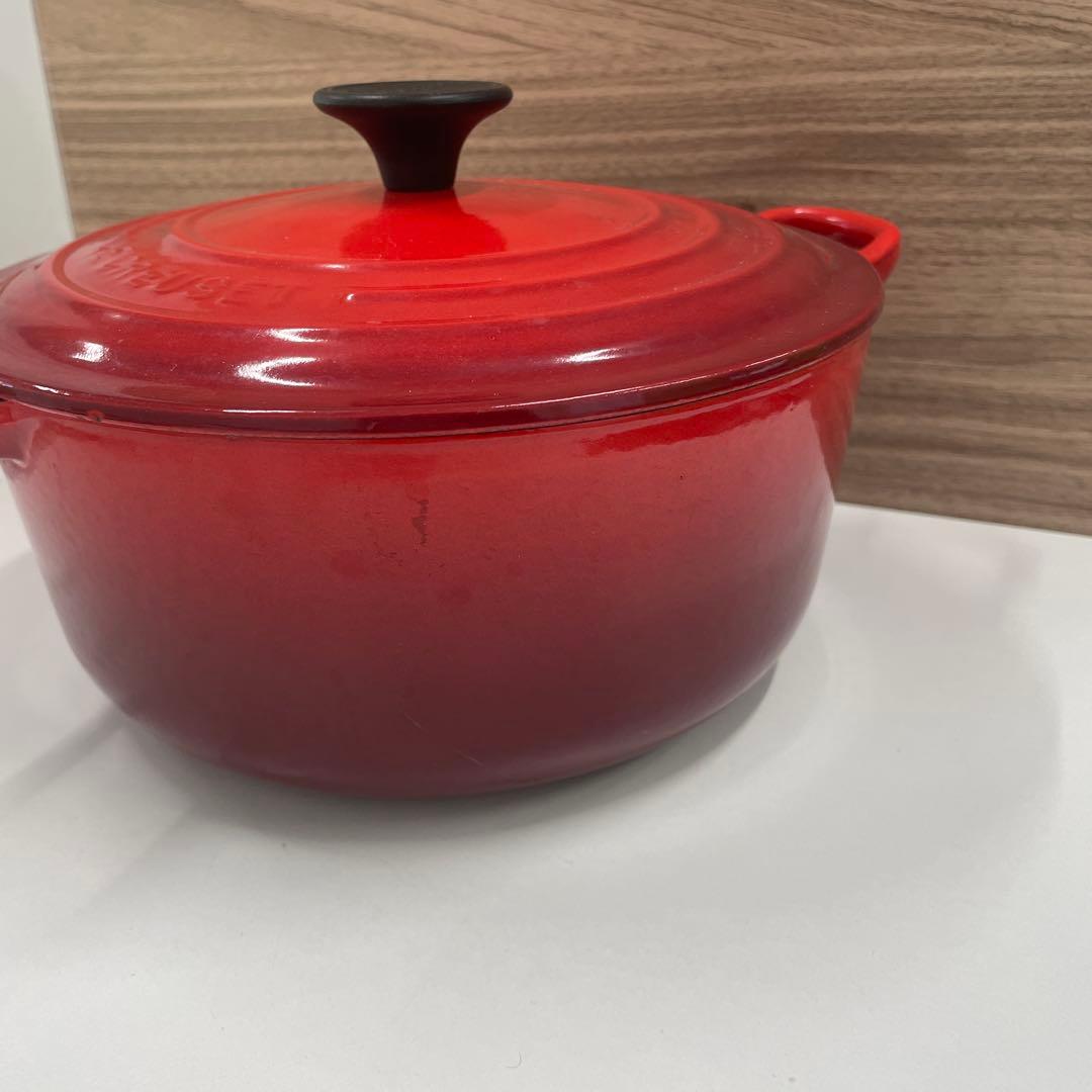 ウ*ム様 LE CREUSET 赤 両手鍋 20センチ