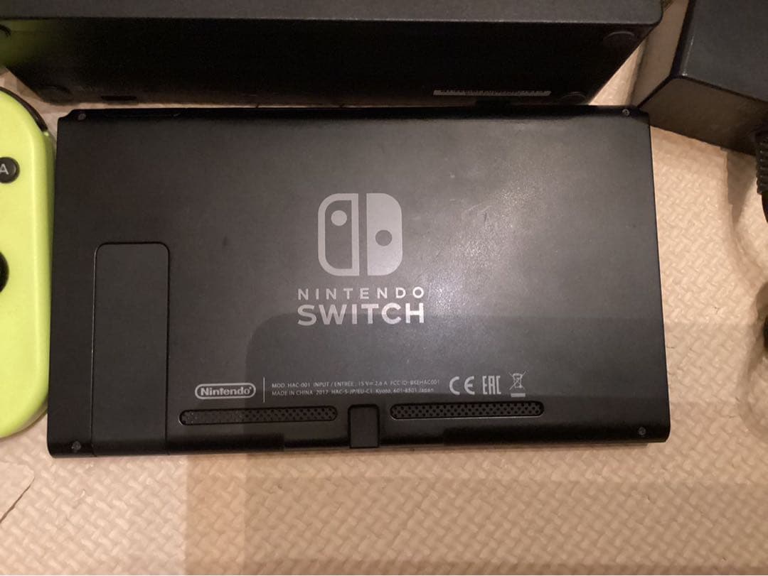 Nintendo Switch 本体 持ち運び用ケース付き