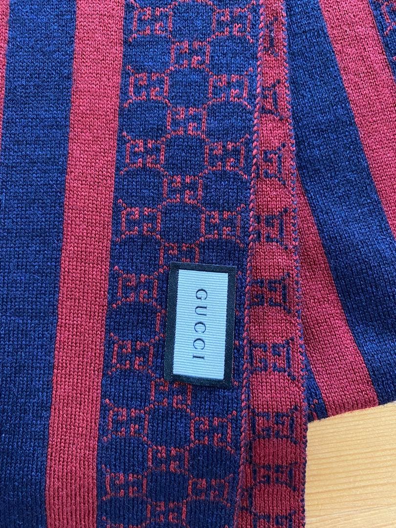 GUCCI GGロゴパターン マフラー 赤/ネイビー リバーシブル