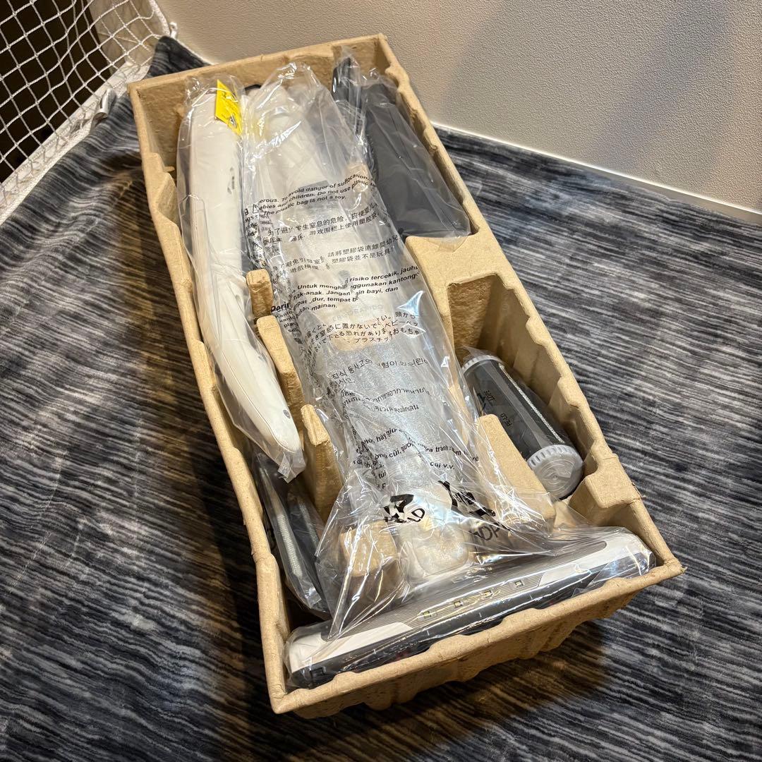 【新品未使用品】Electrolux ZB3513SW スティッククリーナー