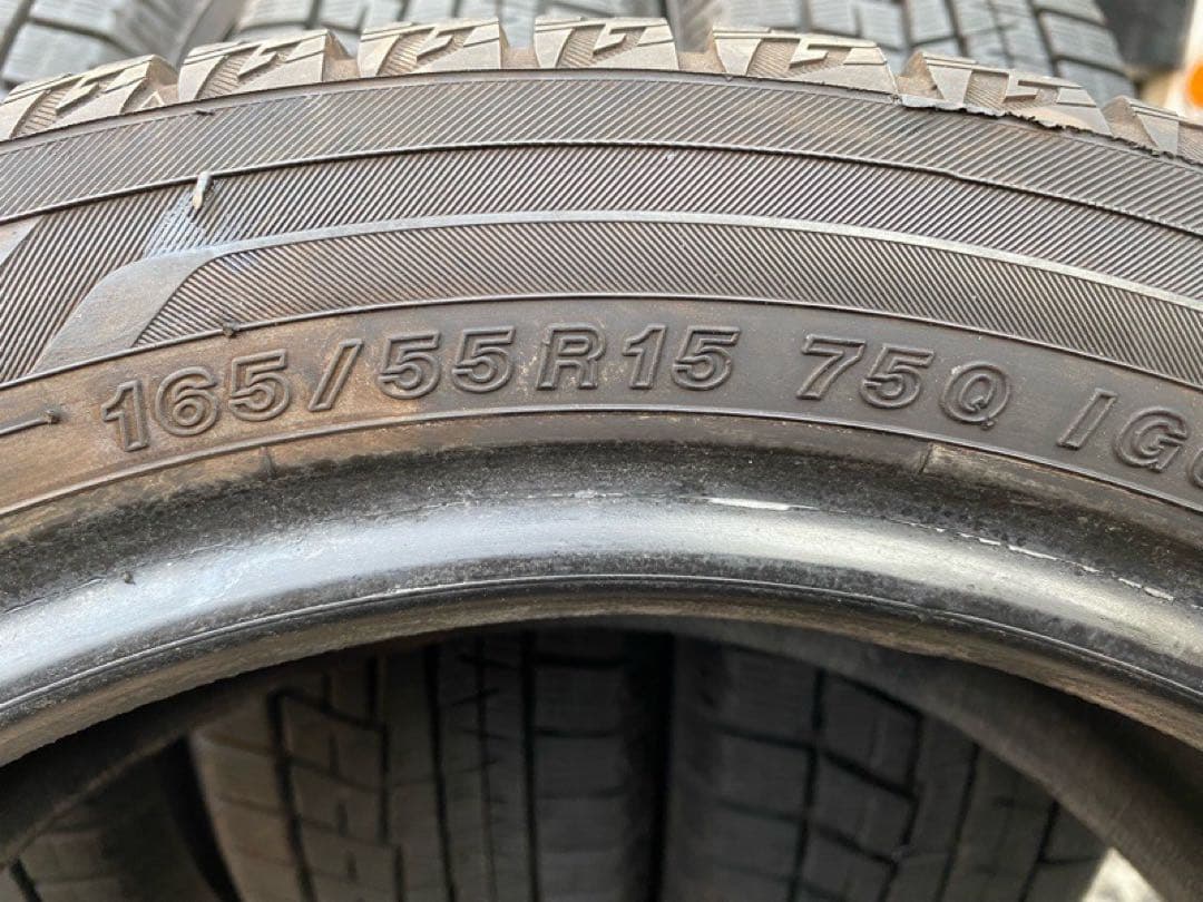 送料込165/55R15スタッドレスタイヤ 4本セット