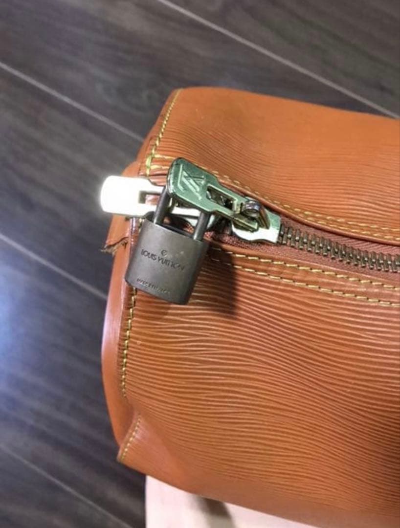 LOUIS VUITTON エピライン ボストンバッグ