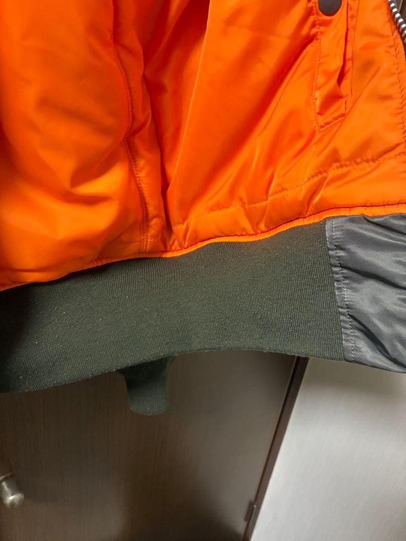 Alpha Industries MA-1 ジャケット オリーブグリーン