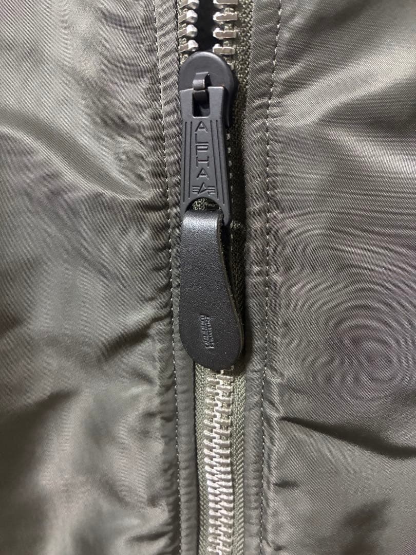 Alpha Industries MA-1 ジャケット オリーブグリーン
