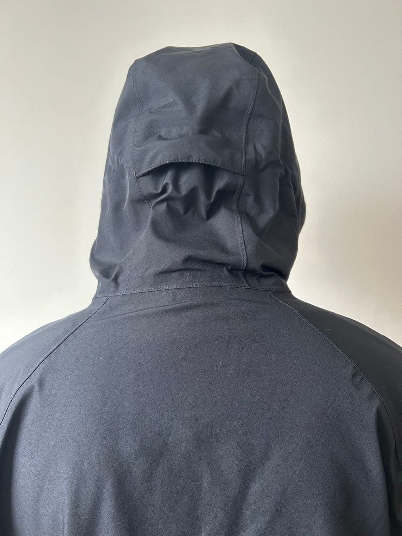 ヒカリ　ボルコム(VOLCOM)ゴアテックス(GORE-TEX)