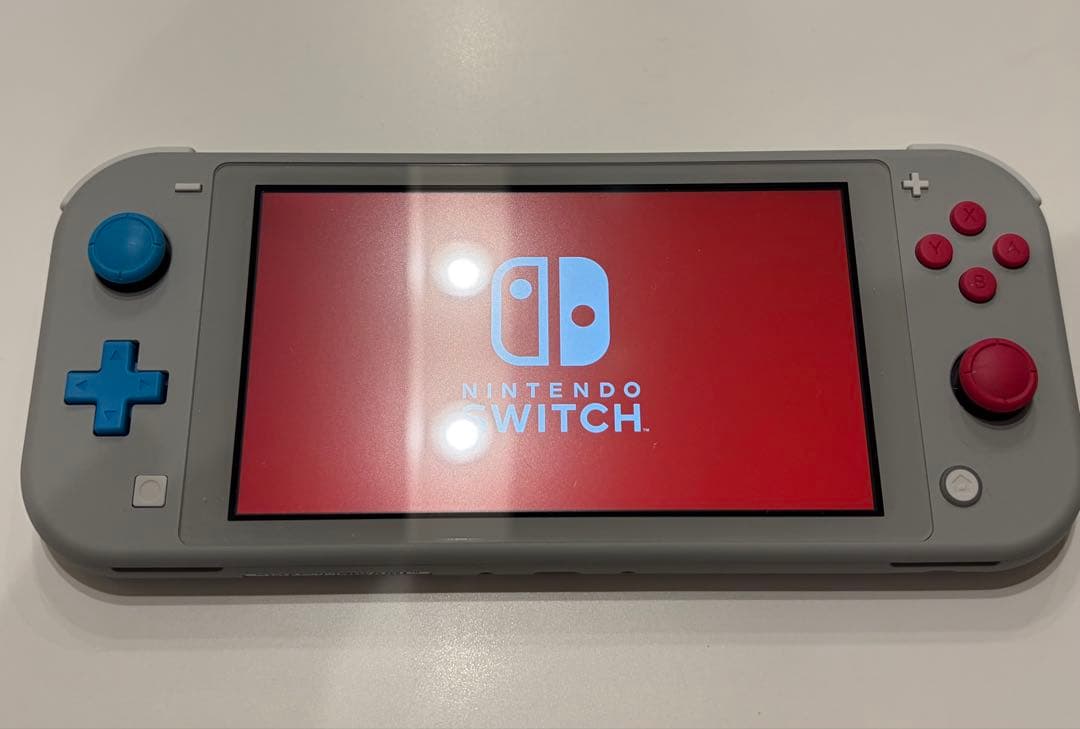 Nintendo Switch Lite ザシアン　ザマゼンタ　モデル