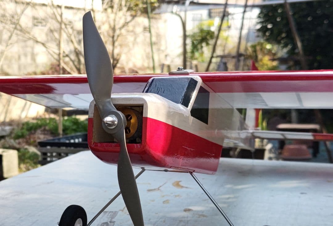 ラジコン飛行機（電動機）