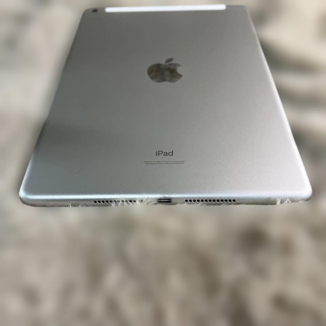 暖*樺様 Apple iPad (第８世代) Wi-Fi + Cellular