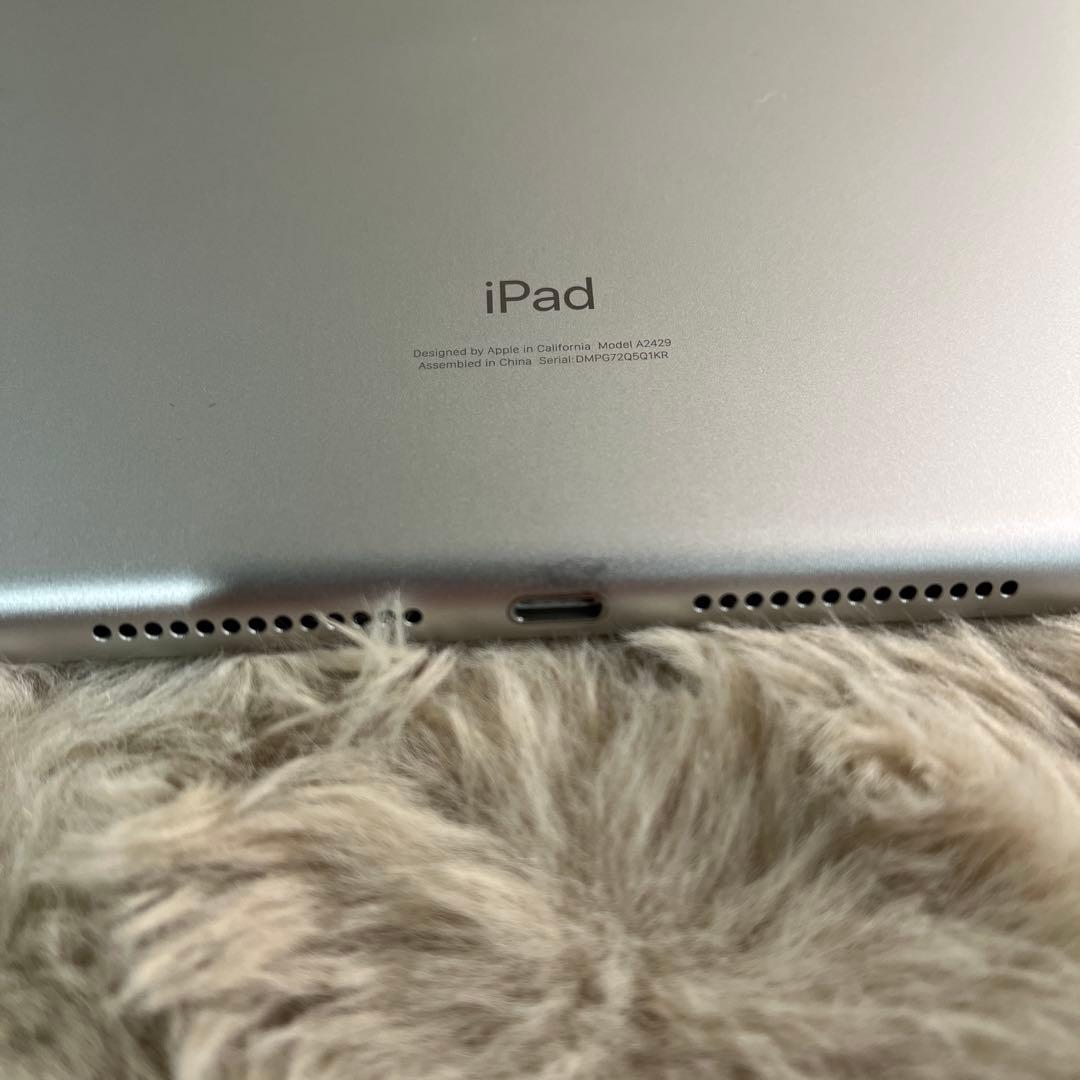 暖*樺様 Apple iPad (第８世代) Wi-Fi + Cellular