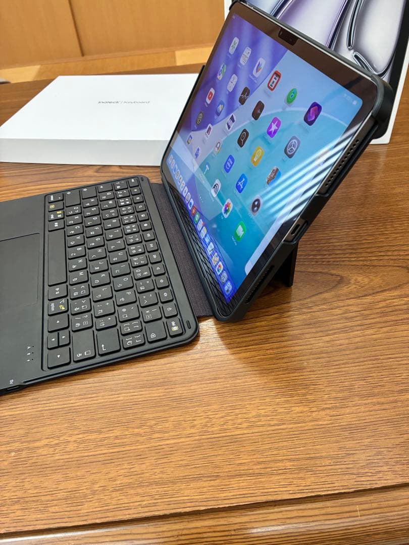 iPad Air 11インチ　M3 Wi-Fiモデル　おまけつき