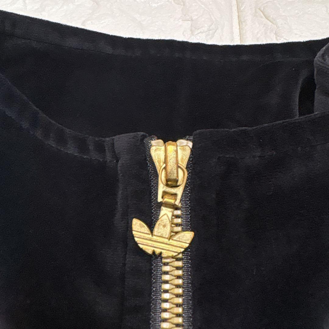 adidas 黒 × 金 ベロアジャケット ハイネック ベルベット ジャージ