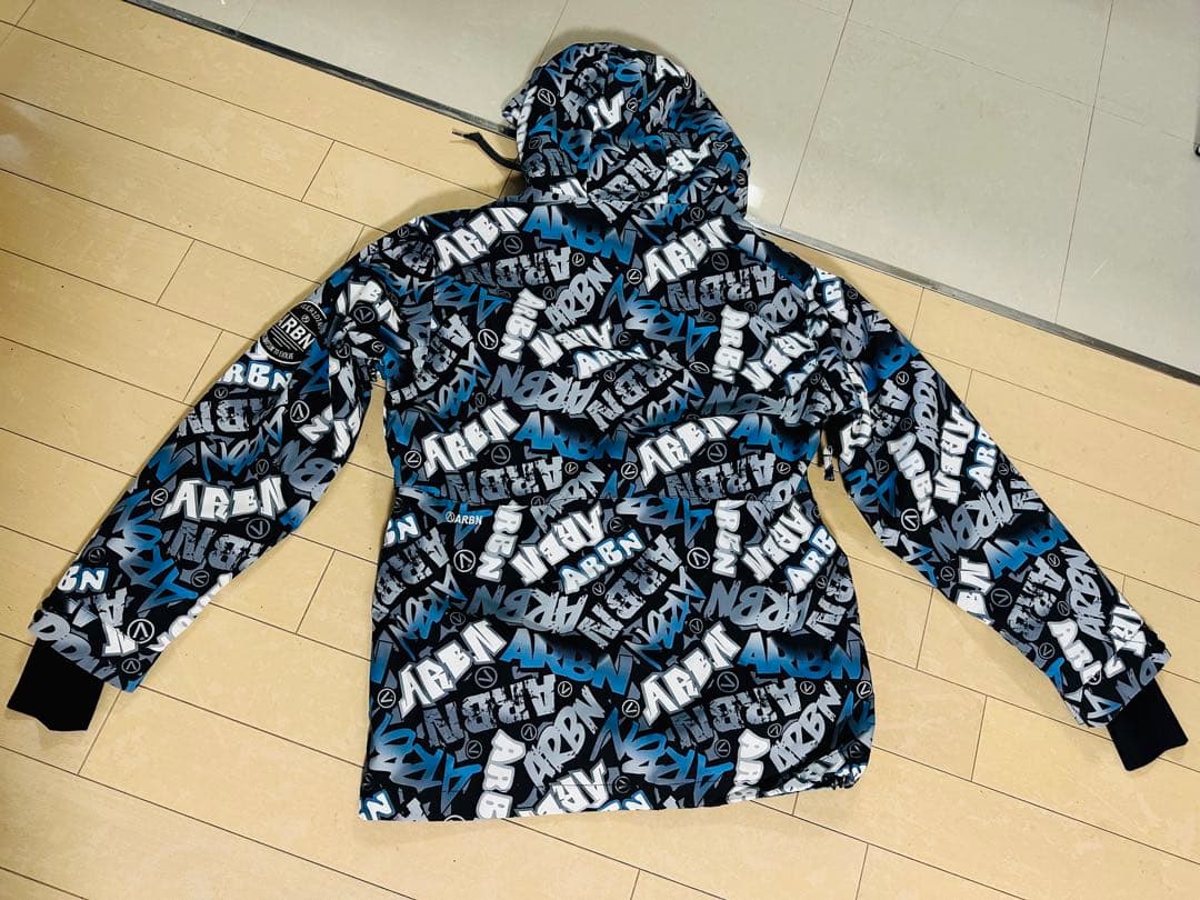 ARBN （アシックス製）　高機能スノーボードウェア　美品