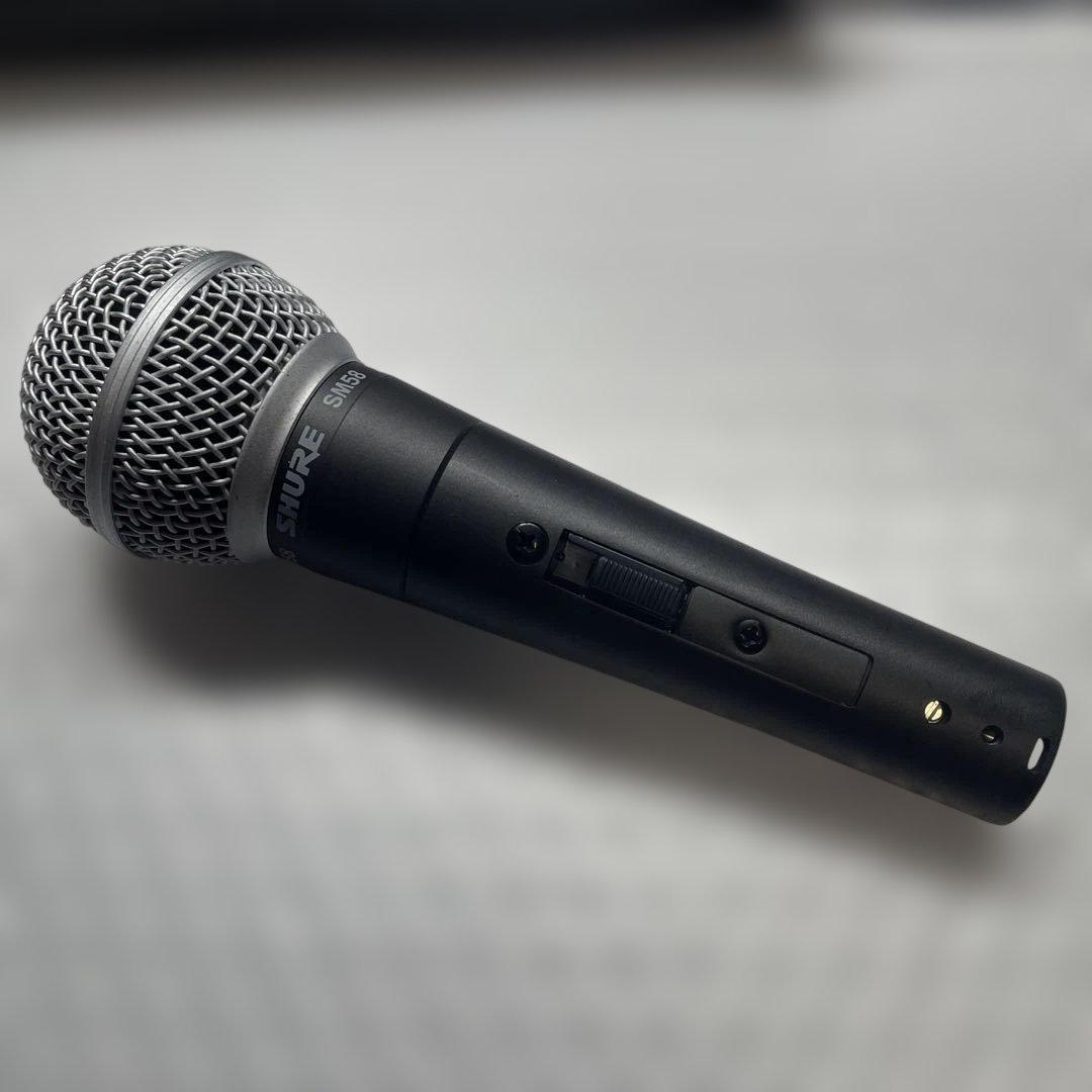 SHURE SM58 ボーカル用ダイナミック　マイクロホン