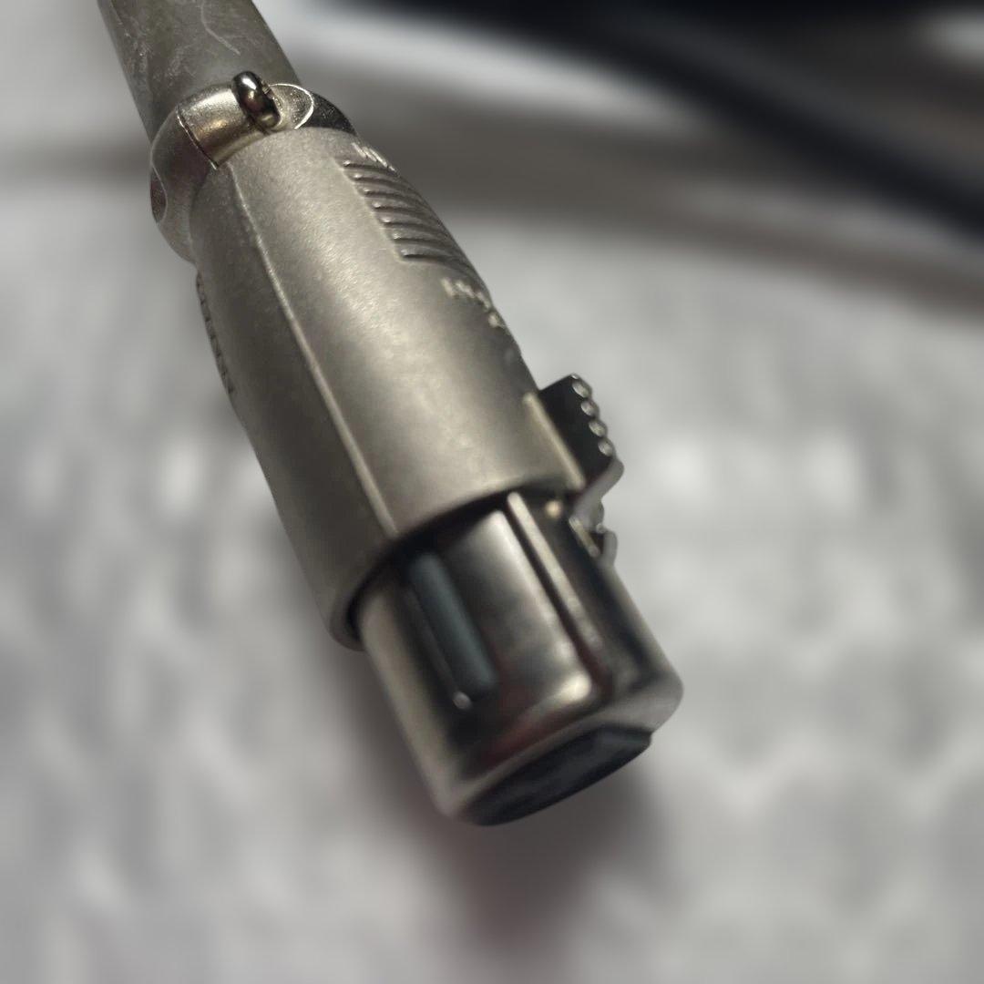 SHURE SM58 ボーカル用ダイナミック　マイクロホン