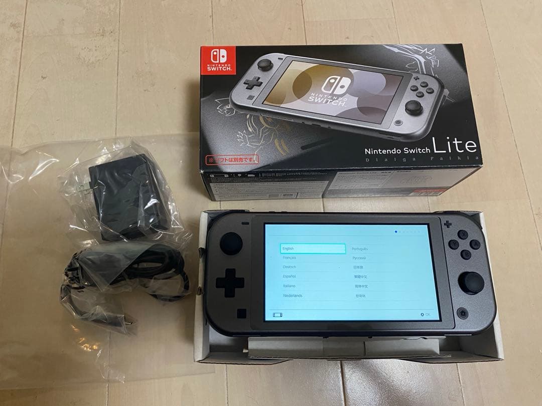 新品未使用Nintendo Switch Lite本体ディアルガパルキア