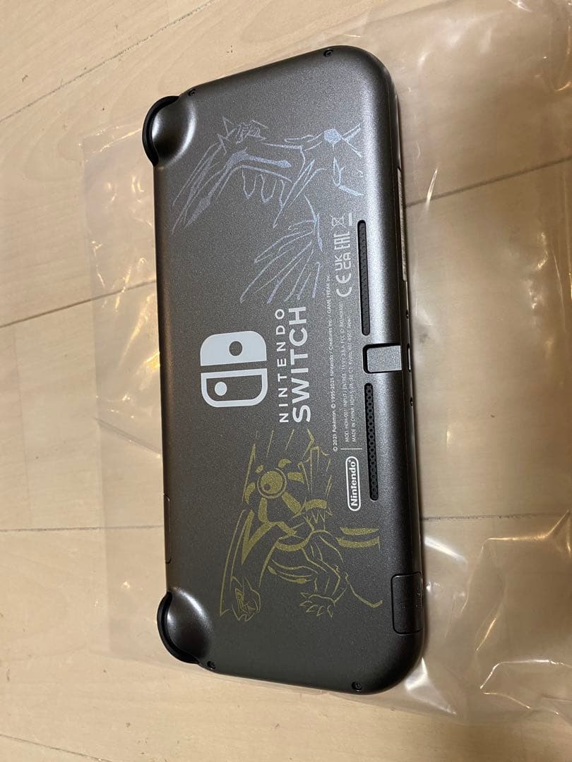 新品未使用Nintendo Switch Lite本体ディアルガパルキア