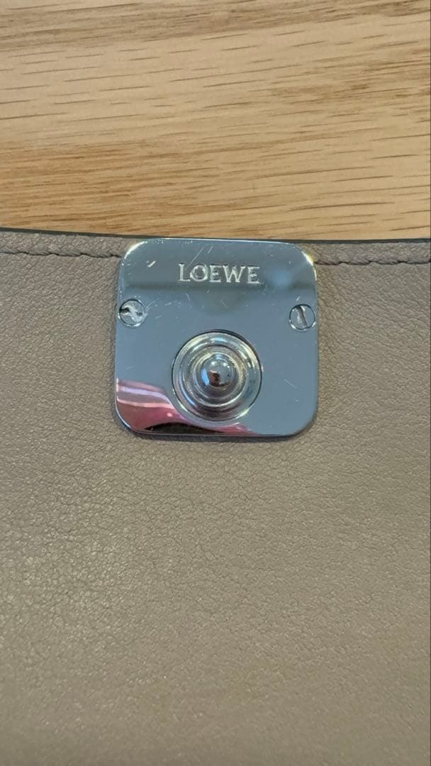 LOEWE アナグラム　三つ折り財布　コンパクト