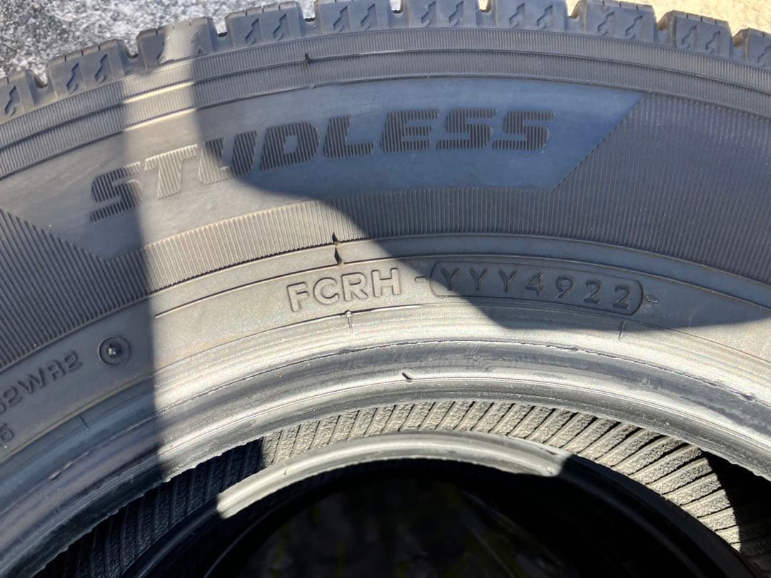 160系プロボックス 165/80R 14 LT スタッドレスタイヤ2本　その❶