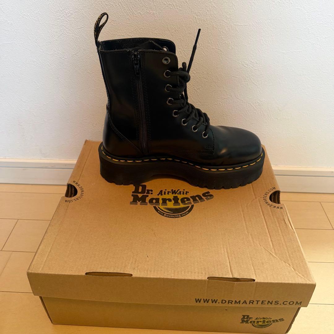 靴 Dr.martens