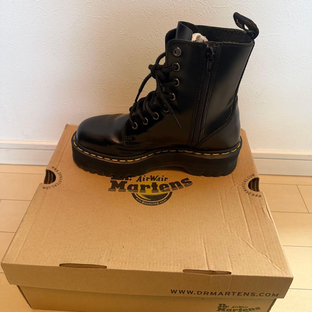 靴 Dr.martens