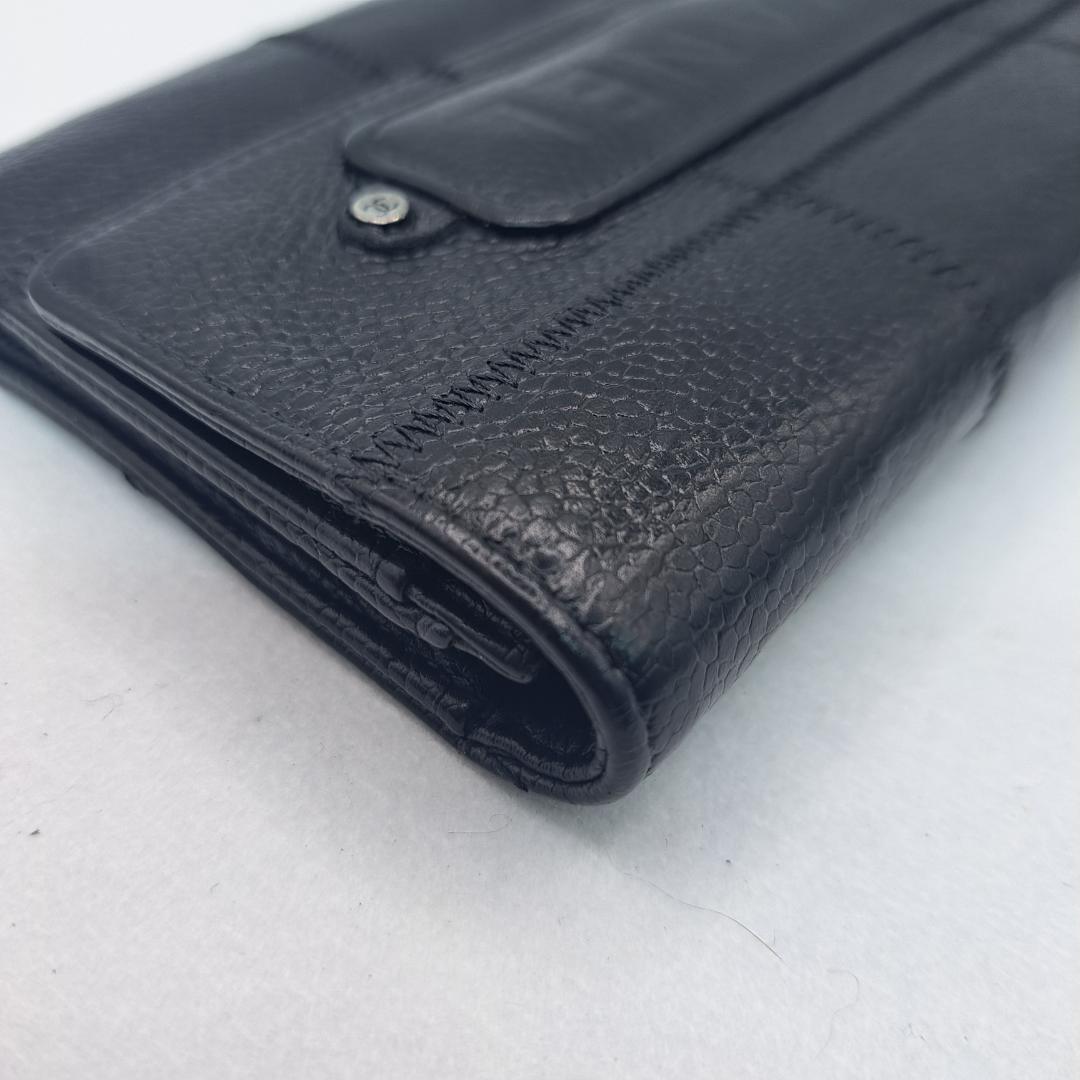 CHANEL　ワイルドステッチ　コンパクト　ブラック　二つ折り財布　財布