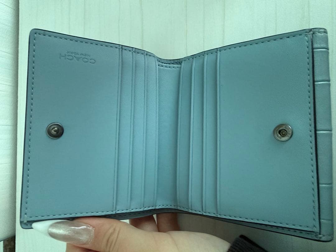キ*❌様 COACH 三つ折り財布 グレー クロコ型押し