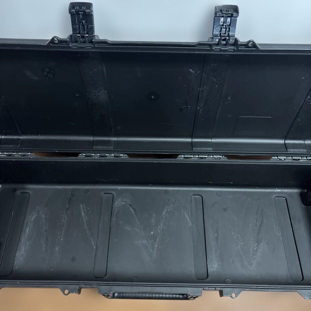 米軍放出品　PELICAN STORM CASE IM3220 ペリカンケース