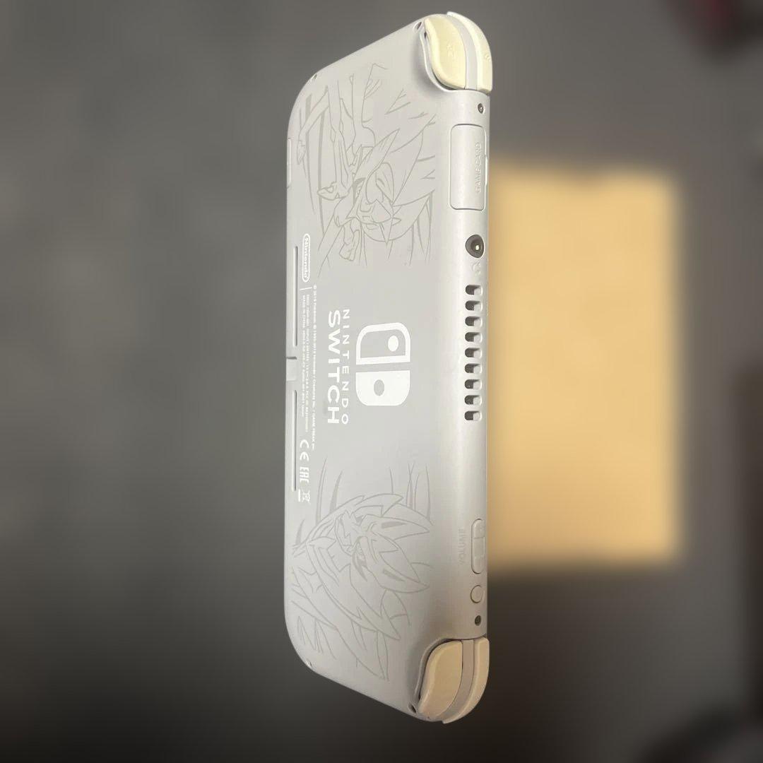 任天堂 Switch Lite 中古