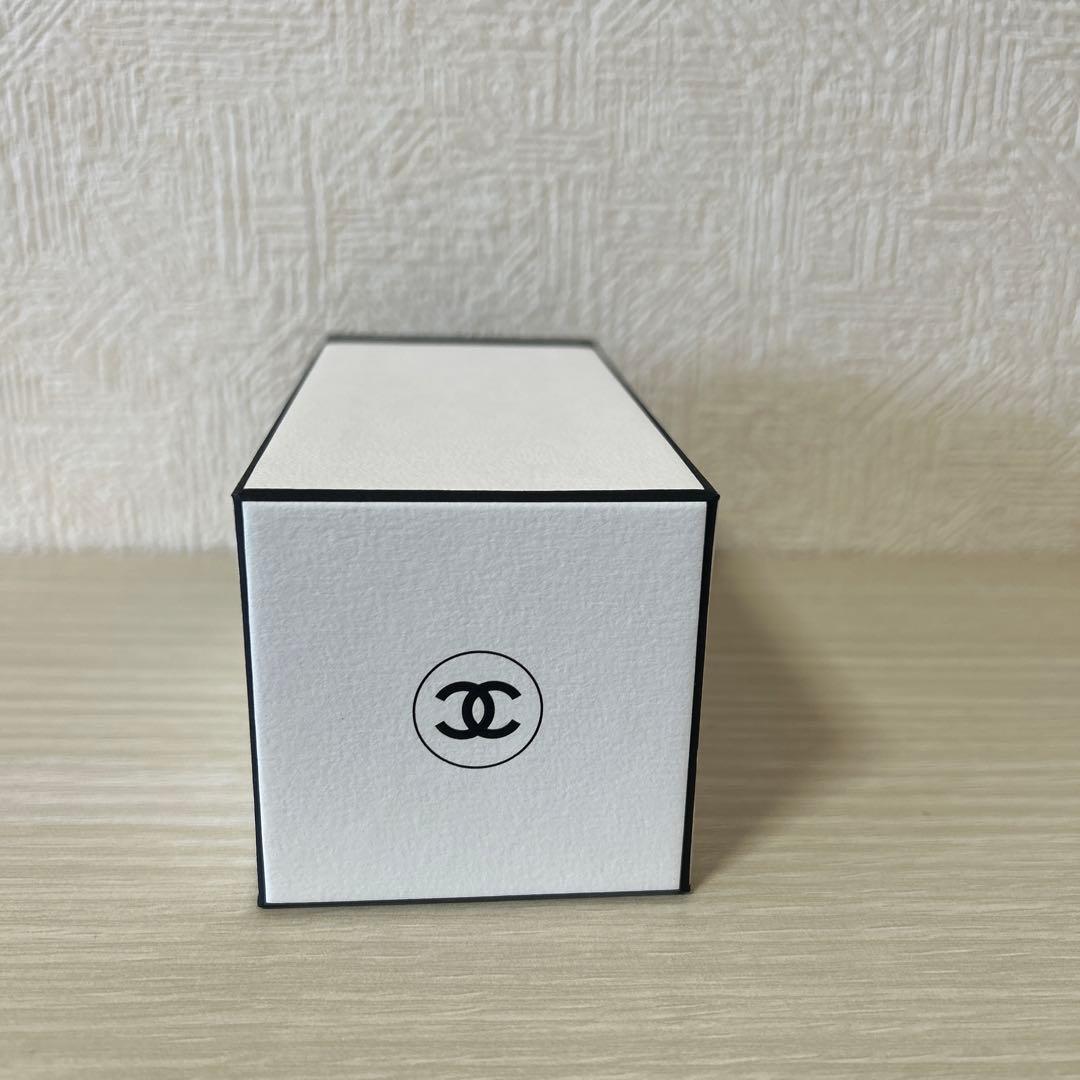 シャネル レゼクスクルジフ ベルレスピロ オードゥパルファム 75ml