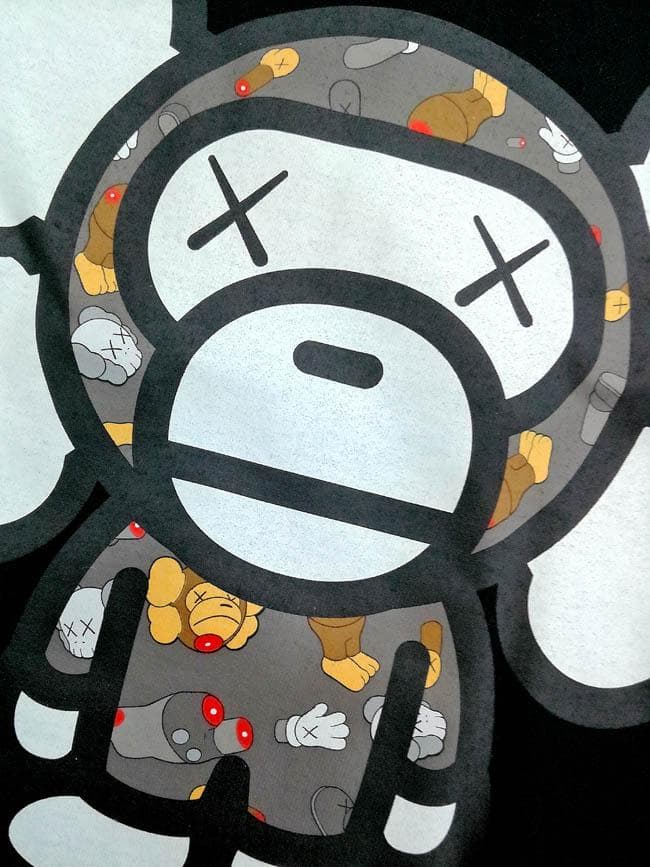 新品 ア ベイシング エイプ BAPE × KAWS カウズ マイロ TシャツL