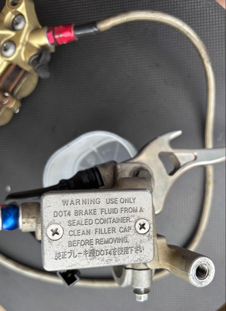 【10/25迄】brembo ブレーキキャリパー 取付➕キャリパーサポート