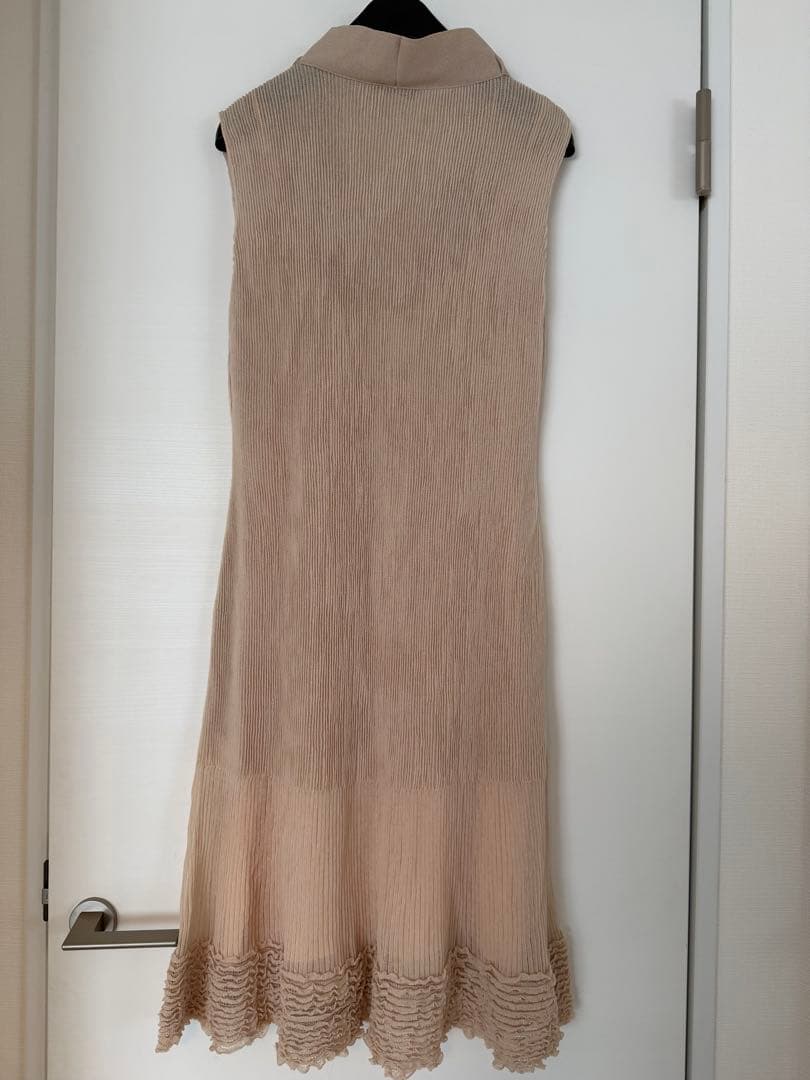 VALENTINO ベージュ ノースリーブワンピース