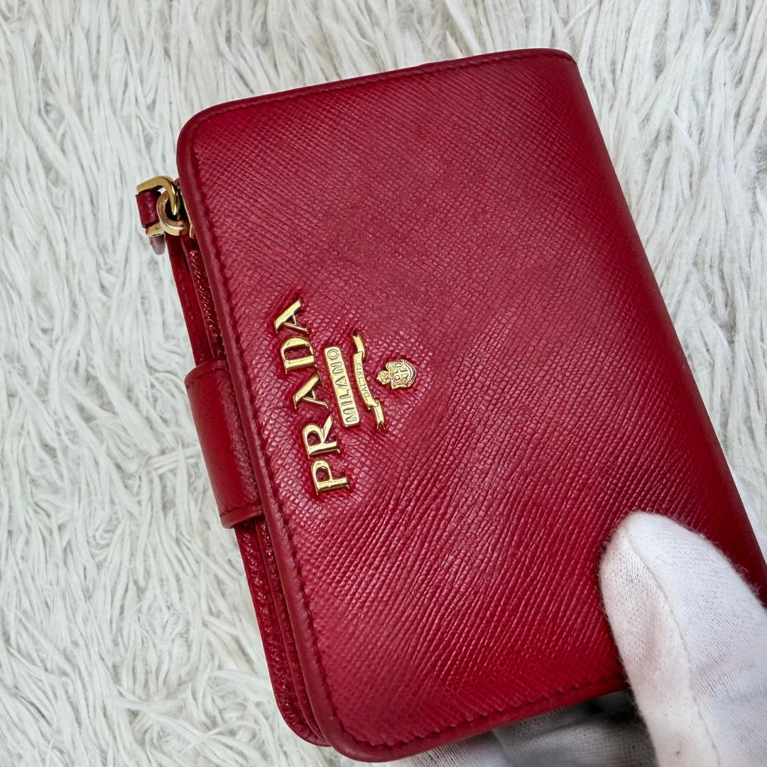 美品✨PRADA プラダ 二つ折り財布 サフィアーノレザー レッド／赤