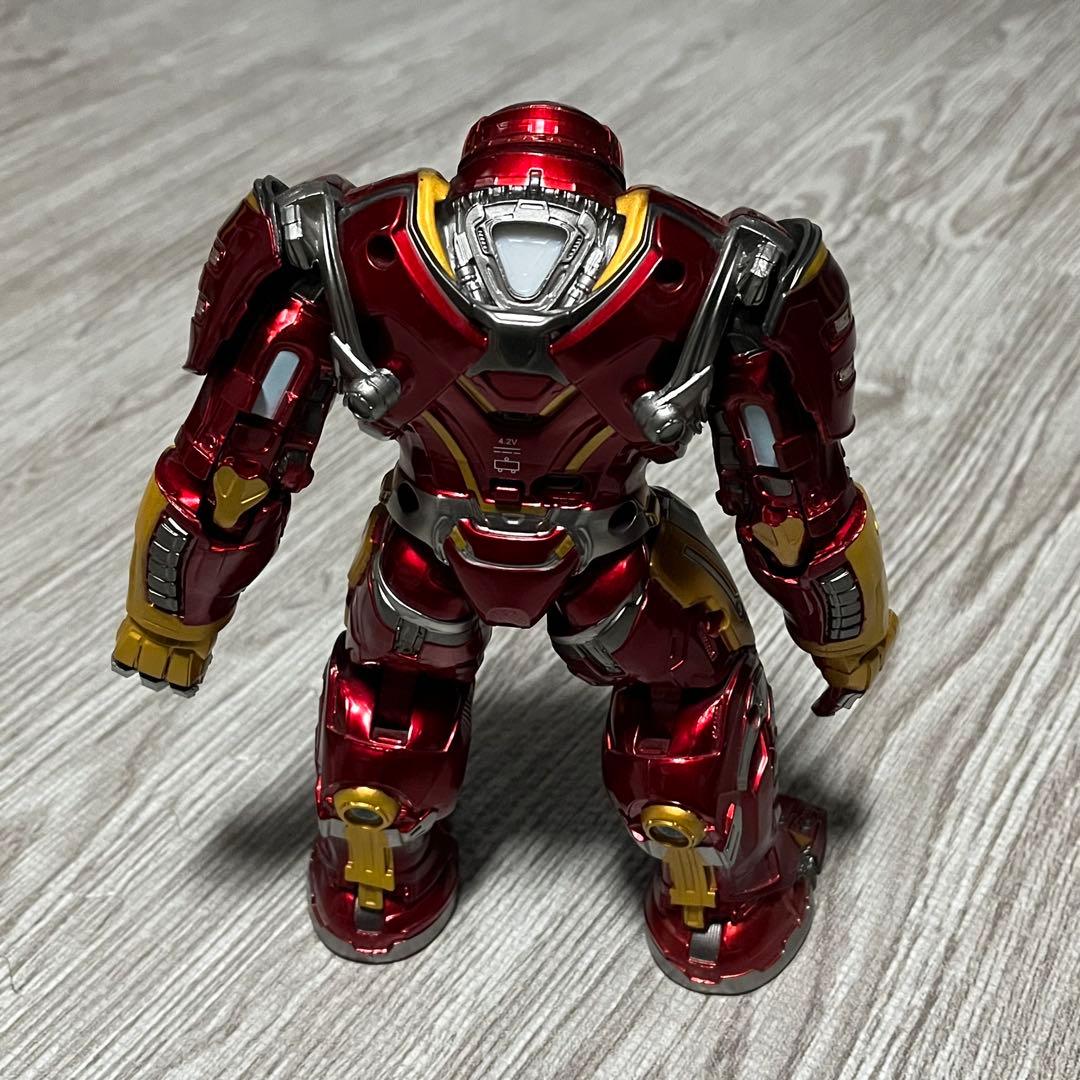 ハルクバスター LED 手足稼働　フィギュア