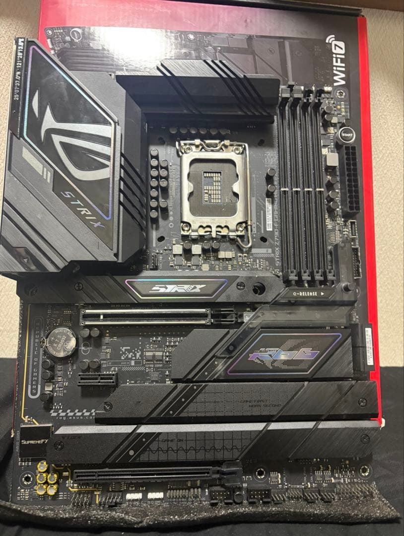 マザーボード ASUS ROG STRIX Z790-F GAMING WIFI II
